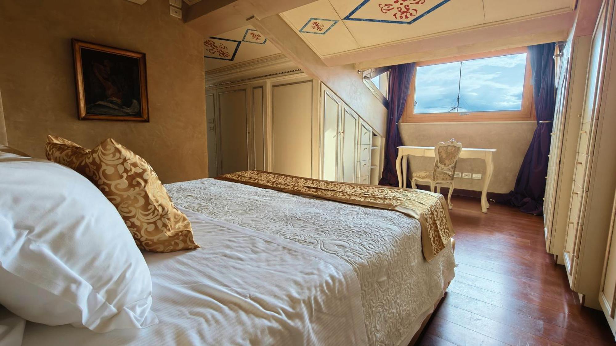 Opera Luxury Apartment Verona Eksteriør billede