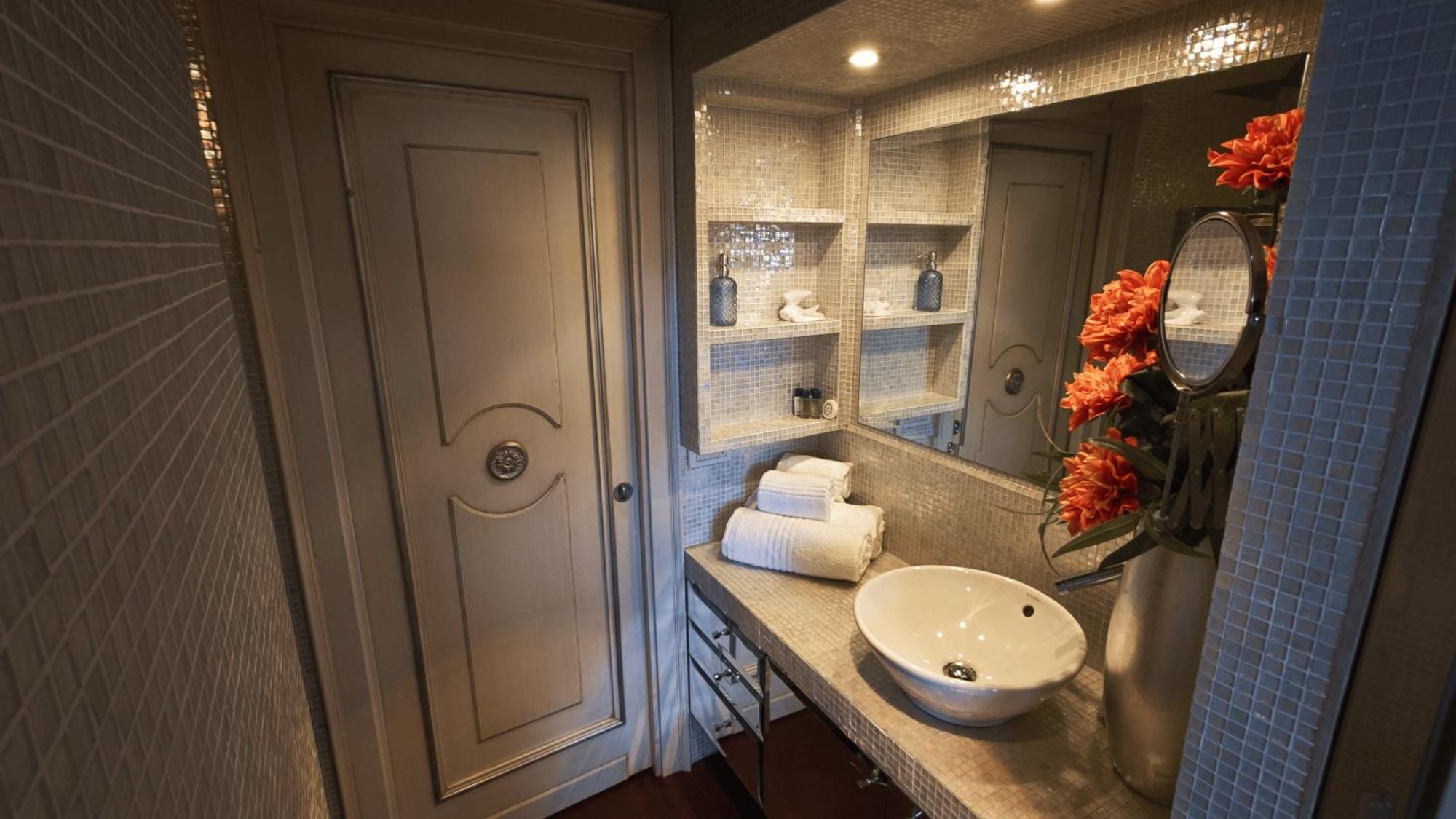 Opera Luxury Apartment Verona Eksteriør billede