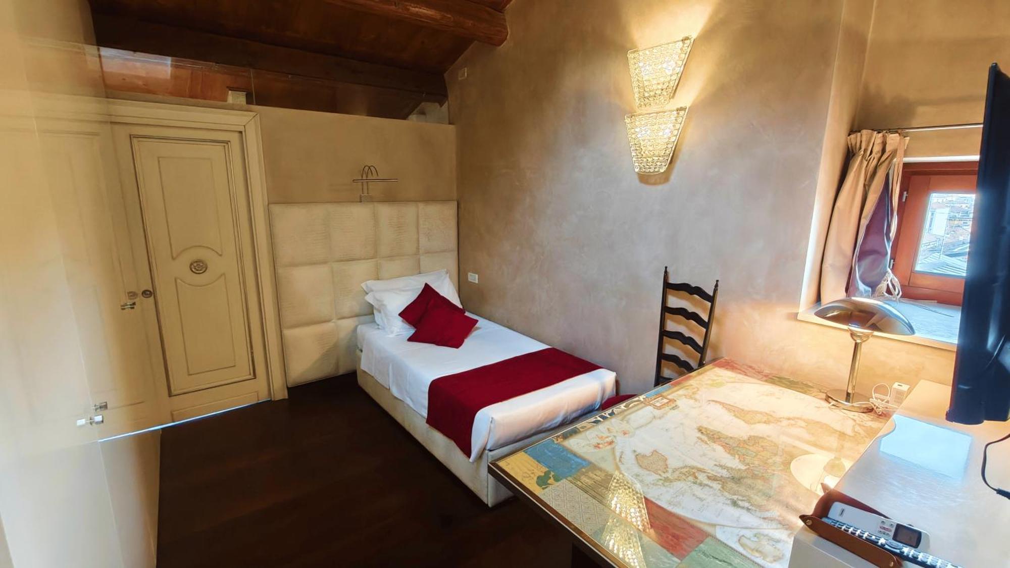 Opera Luxury Apartment Verona Eksteriør billede