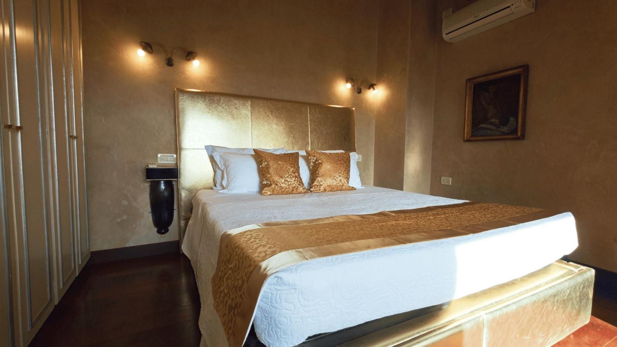 Opera Luxury Apartment Verona Eksteriør billede